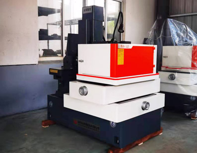 中走絲線切割機床的工作環境應該注意些什么